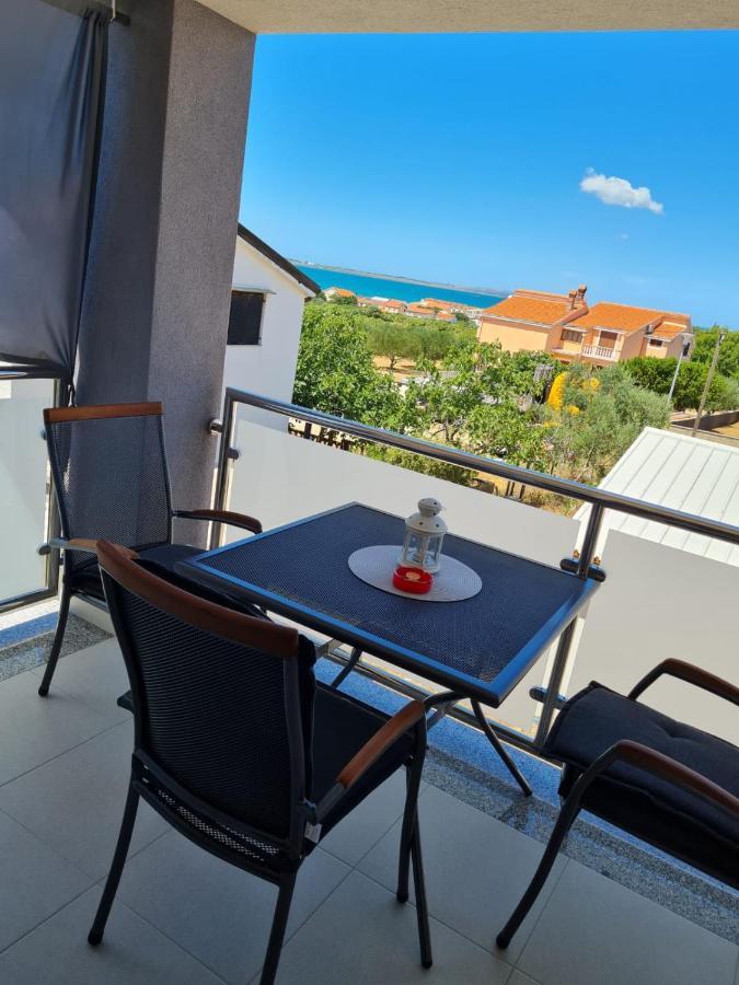 Apartmani Gimi Shine Врси Екстериор снимка